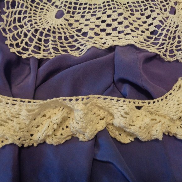 VINTAGE RETRO OLD LACE EDGE RETRO DOILYS PLASTIC FIGURINE OLD CUP LOT - Picture 3 of 16